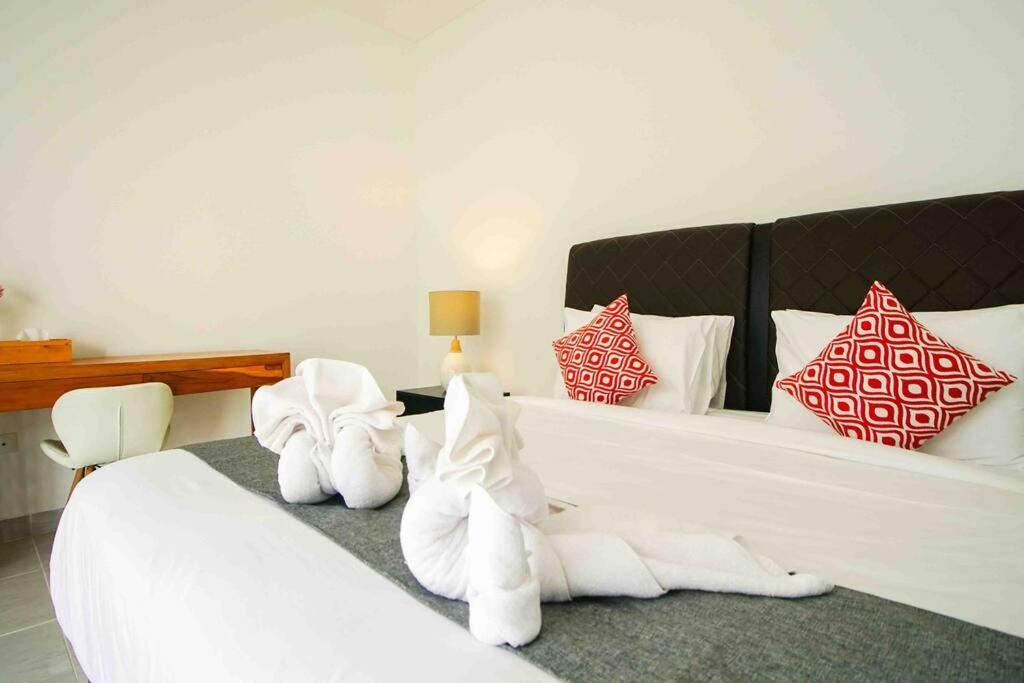 Villa Akmali Drupadi 2 Bedrooms W/pool 5mins To