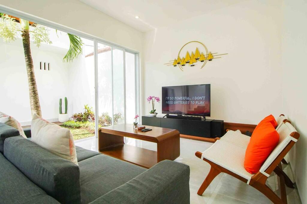 Villa Akmali Drupadi 2 Bedrooms W/pool 5mins To Seminyak (Bali)
